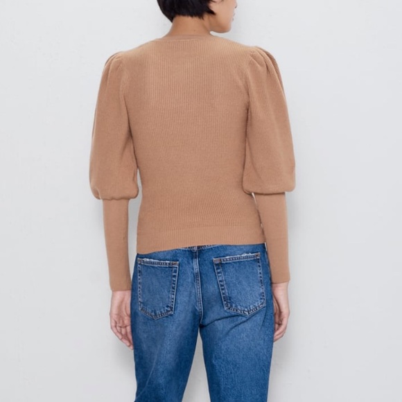 Zara Tan Gold Button Puff Sleeve Sweater - Picture 4 of 6